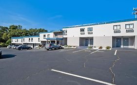 Days Inn By Wyndham Moosic